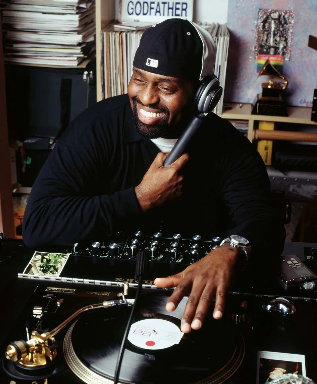 Frankie-Knuckles-record-Chicago-home-2003